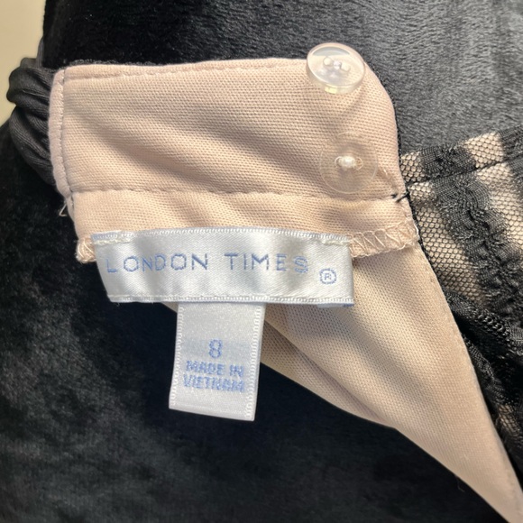 London Times Chevron Halter Maxi 👗Sz 8 -Black 🖤 Excellent preowned condition! - Picture 4 of 8